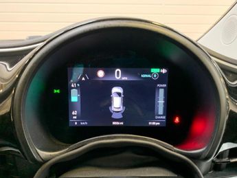 Fiat 500e 42kWh Icon Auto 3dr