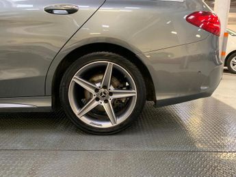 Mercedes-Benz C Class 2.1 C250d AMG Line (Premium Plus) G-Tronic+ Euro 6 (s/s) 5dr
