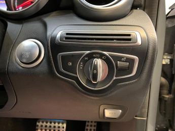 Mercedes-Benz C Class 2.1 C250d AMG Line (Premium Plus) G-Tronic+ Euro 6 (s/s) 5dr