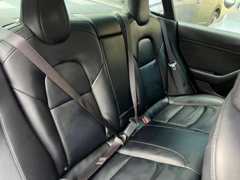 Tesla Model 3 (Dual Motor) Long Range Auto 4WDE 4dr