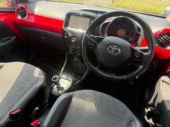 Toyota AYGO 1.0 VVT-i x-pression x-shift Euro 6 5dr