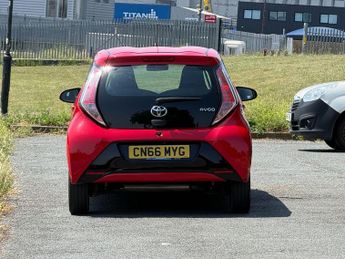 Toyota AYGO 1.0 VVT-i x-pression x-shift Euro 6 5dr