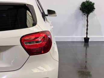 Mercedes-Benz A Class 1.5 A180d AMG Line 7G-DCT Euro 6 (s/s) 5dr