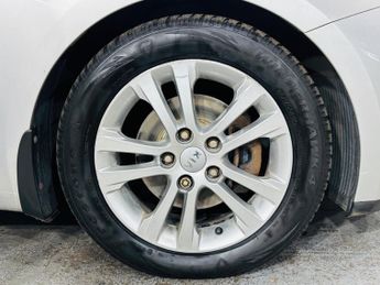 Kia Ceed 1.6 CRDi 2 Auto Euro 5 5dr