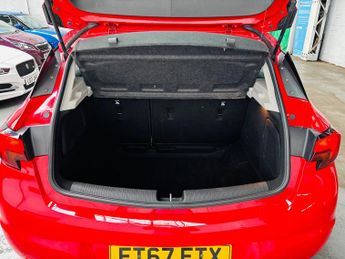 Vauxhall Astra 1.4i Turbo SRi Nav Auto Euro 6 (s/s) 5dr