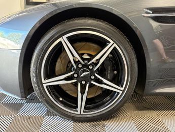 Aston Martin Vantage 4.7 V8 Coupe 2dr Petrol Sportshift II Euro 6 (420 bhp)