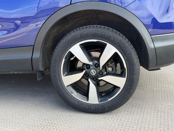 Nissan Qashqai 1.2 DIG-T N-Connecta XTRON 2WD Euro 6 (s/s) 5dr