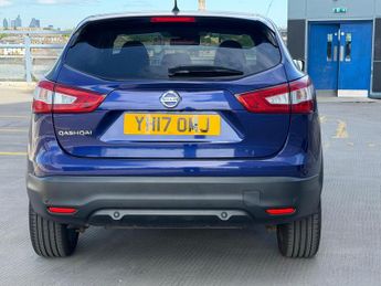 Nissan Qashqai 1.2 DIG-T N-Connecta XTRON 2WD Euro 6 (s/s) 5dr