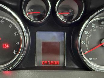 Vauxhall Mokka 1.6i Exclusiv 2WD Euro 6 (s/s) 5dr