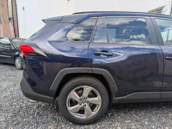 Toyota RAV4 2.5 VVT-h Design CVT 4WD Euro 6 (s/s) 5dr