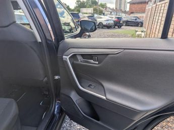 Toyota RAV4 2.5 VVT-h Design CVT 4WD Euro 6 (s/s) 5dr