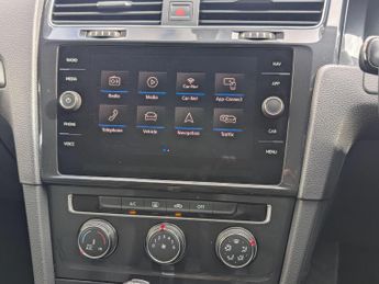 Volkswagen Golf 1.4 TSI SE Nav DSG Euro 6 (s/s) 5dr