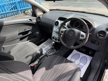 Vauxhall Corsa 1.4i 16v Exclusiv 3dr