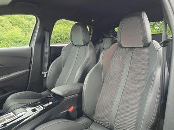 Peugeot 208 1.2 GT Hatchback 5dr Petrol Hybrid e-DSC6 Euro 6 (s/s) (136 ps)