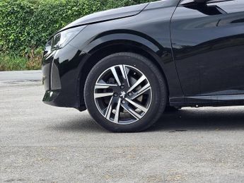 Peugeot 208 1.2 PureTech Allure Premium + Hatchback 5dr Petrol EAT Euro 6 (s
