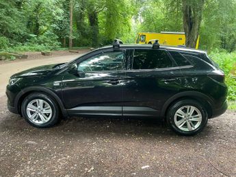 Vauxhall Grandland X 1.6 Turbo D BlueInjection SE Auto Euro 6 (s/s) 5dr