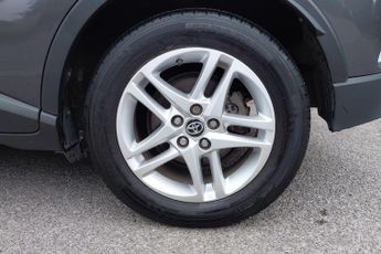 Toyota C-HR 1.8 VVT-h Icon CVT Euro 6 (s/s) 5dr