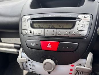 Toyota AYGO 1.0 VVT-i Mode Euro 5 5dr