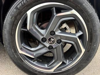 DS AUTOMOBILES DS 3 CROSSBACK 1.2 PureTech Rivoli Crossback EAT8 Euro 6 (s/s) 5dr