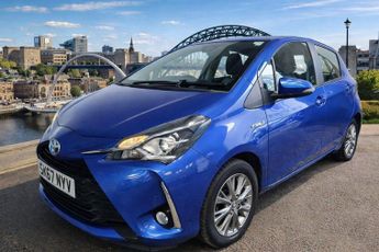 Toyota Yaris 1.5 VVT-h Icon Tech E-CVT Euro 6 (s/s) 5dr