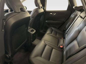 Volvo XC60 2.0h T6 Recharge 18.8kWh Plus SUV 5dr Petrol Plug-in Hybrid Auto
