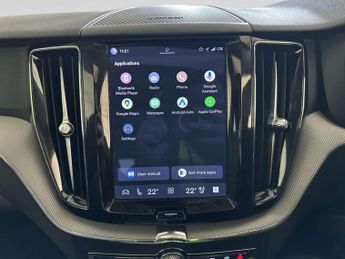 Volvo XC60 2.0h T6 Recharge 18.8kWh Plus SUV 5dr Petrol Plug-in Hybrid Auto
