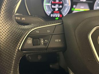 Audi Q5 2.0 TFSIe 50 S line SUV 5dr Petrol Plug-in Hybrid S Tronic quatt