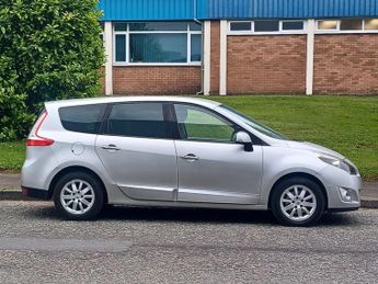 Renault Grand Scenic 1.5 dCi Privilege TomTom Euro 4 5dr