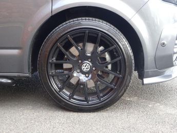Volkswagen Transporter 2.0 BiTDI T32 Highline Kombi DSG FWD SWB Euro 6 (s/s) 5dr