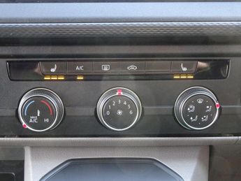 Volkswagen Transporter 2.0 BiTDI T32 Highline Kombi DSG FWD SWB Euro 6 (s/s) 5dr