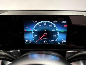 Mercedes-Benz GLB 1.3 GLB200 AMG Line SUV 5dr Petrol 7G-DCT Euro 6 (s/s) (163 ps)