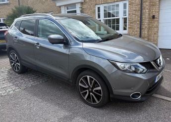 Nissan Qashqai 1.2 DIG-T Tekna 2WD Euro 6 (s/s) 5dr
