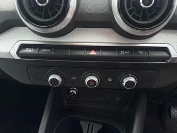 Audi Q2 1.5 TFSI CoD 35 Sport SUV 5dr Petrol S Tronic Euro 6 (s/s) (150 