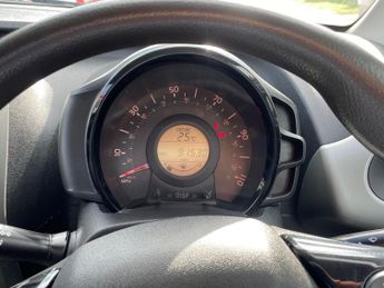 Peugeot 108 1.0 Active Euro 6 5dr