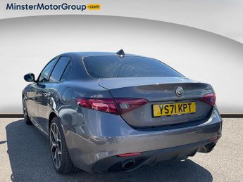 Alfa Romeo Giulia VELOCE TB AUTO