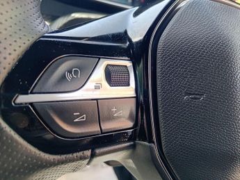 Peugeot E-2008 50kWh GT Auto 5dr (7kW Charger)