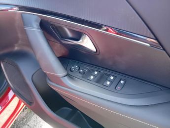 Peugeot E-2008 50kWh GT Auto 5dr (7kW Charger)