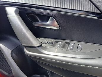 Peugeot E-2008 50kWh GT Auto 5dr (7kW Charger)