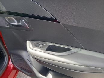 Peugeot E-2008 50kWh GT Auto 5dr (7kW Charger)