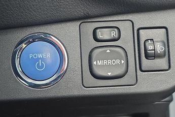 Toyota Yaris 1.5 Hybrid Excel 5dr CVT