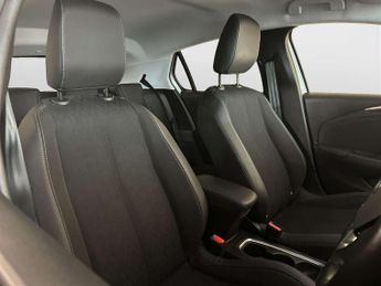 Vauxhall Corsa Electric 50kWh Elite Premium Hatchback 5dr Electric Auto (136 ps)