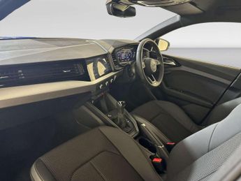 Audi A1 1.0 TFSI 25 S line Sportback 5dr Petrol S Tronic Euro 6 (s/s) (9