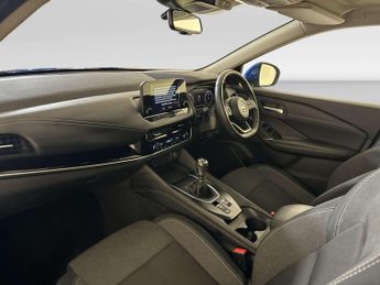 Nissan Qashqai 1.3 DIG-T MHEV N-Connecta SUV 5dr Petrol Hybrid Manual Euro 6 (s