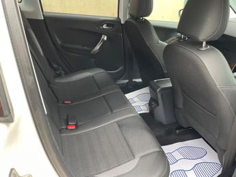 Peugeot 2008 1.2 PureTech Allure EAT Euro 6 (s/s) 5dr