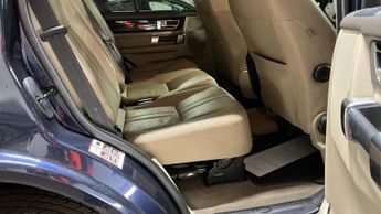 Land Rover Discovery 4 3.0 SD V6 SE Tech Auto 4WD Euro 6 (s/s) 5dr