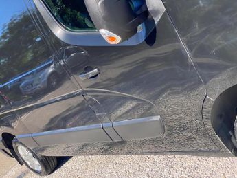 Nissan NV400 2.3 dCi 35 SE FWD L2 H3 Euro 6 (s/s) 5dr