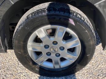 Nissan NV400 2.3 dCi 35 SE FWD L2 H3 Euro 6 (s/s) 5dr