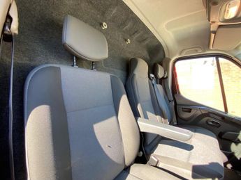 Nissan NV400 2.3 dCi 35 SE FWD L2 H3 Euro 6 (s/s) 5dr