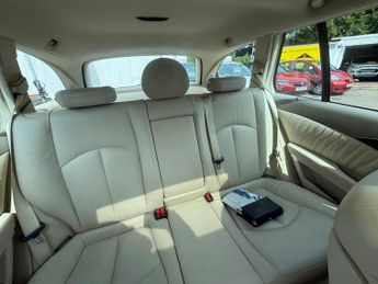 Mercedes-Benz E Class 5.0 E500 Avantgarde 7G-Tronic 5dr