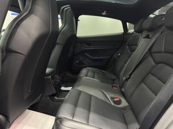 Porsche Taycan Performance 79.2kWh Auto RWD 4dr